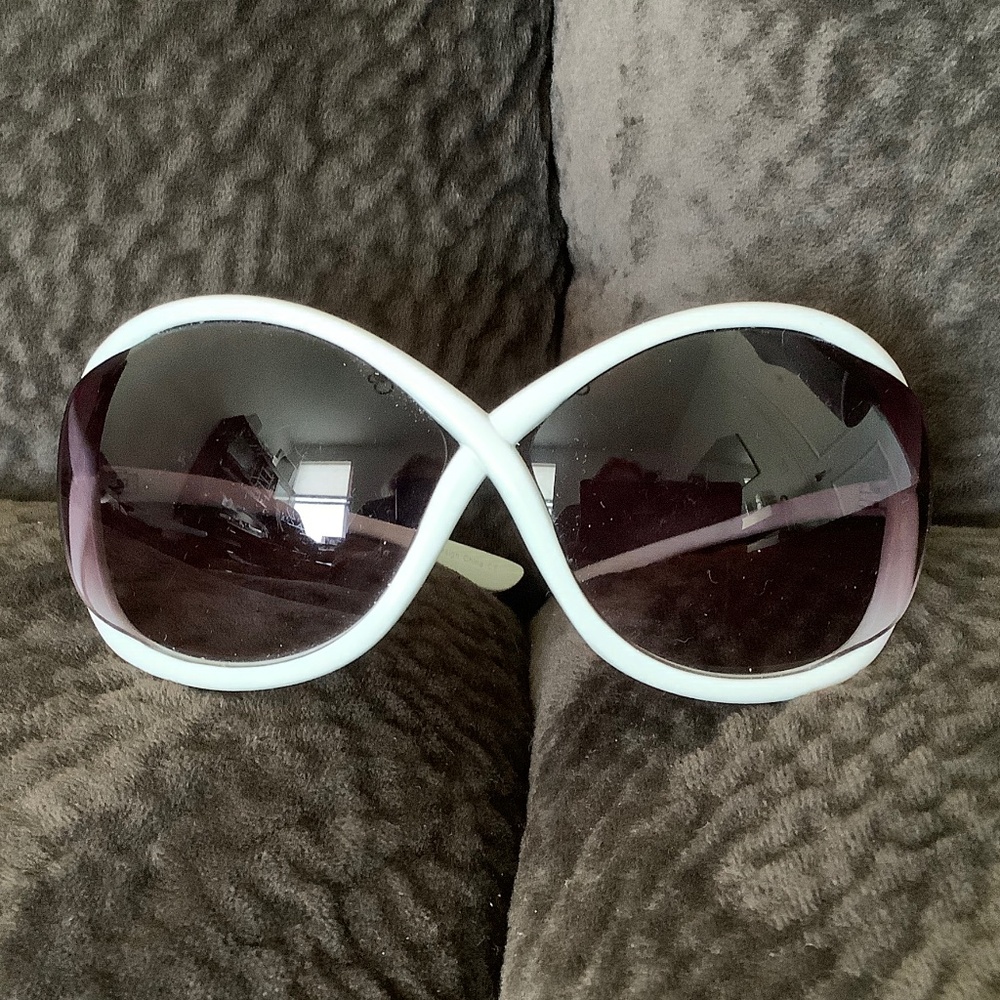 NEW Fashion Women's Sunglasses Anti Glare Sunshades Eyewear, Large Frame Style
